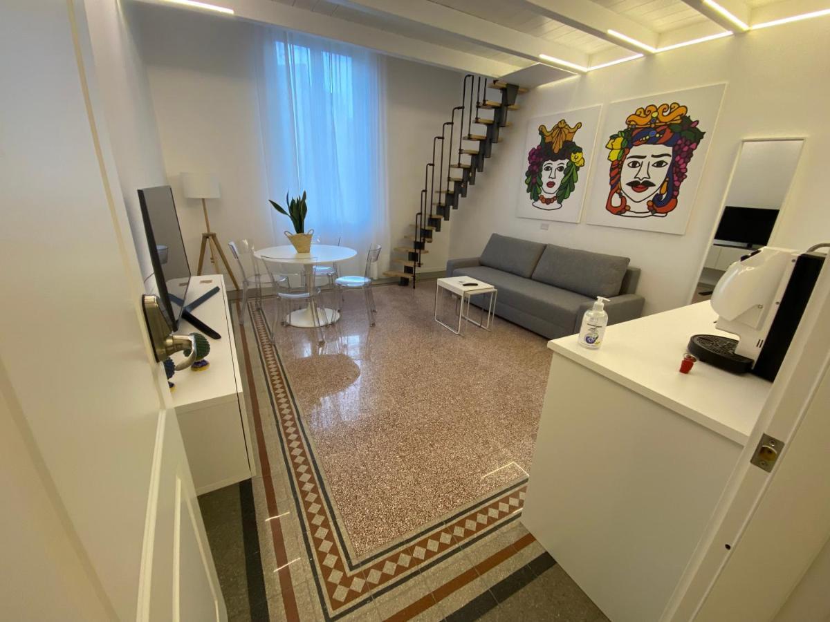 Palazzo Caltagirone Suite Палермо Экстерьер фото
